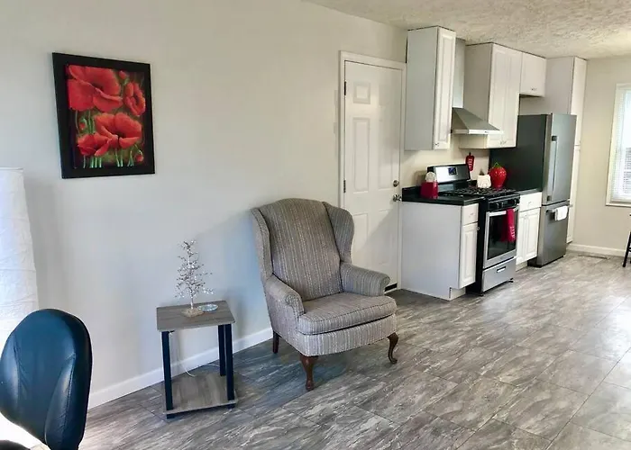 Trestle Creek Farm- Farmhouse Suite